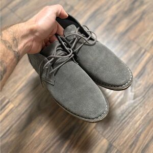 Kenneth Cole Reaction Gray Chukka Boots